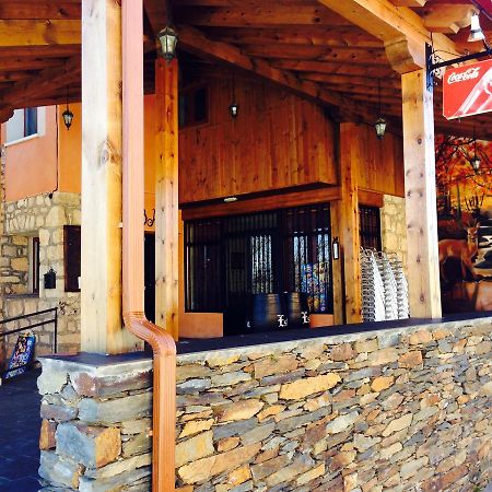 Hostal El Hayedo Cantalojas Kültér fotó