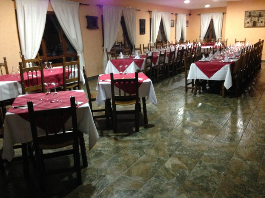 Hostal El Hayedo Cantalojas Kültér fotó
